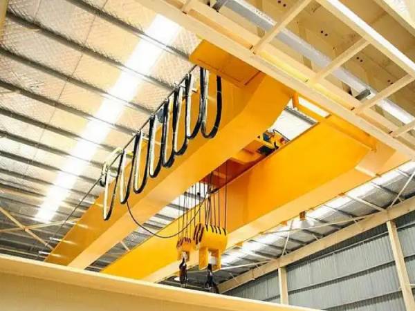 新中式橋式起重機的**性能如何?